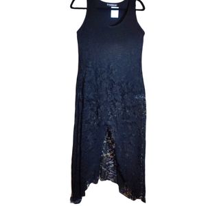 The pyramid collection black lace maxi dress